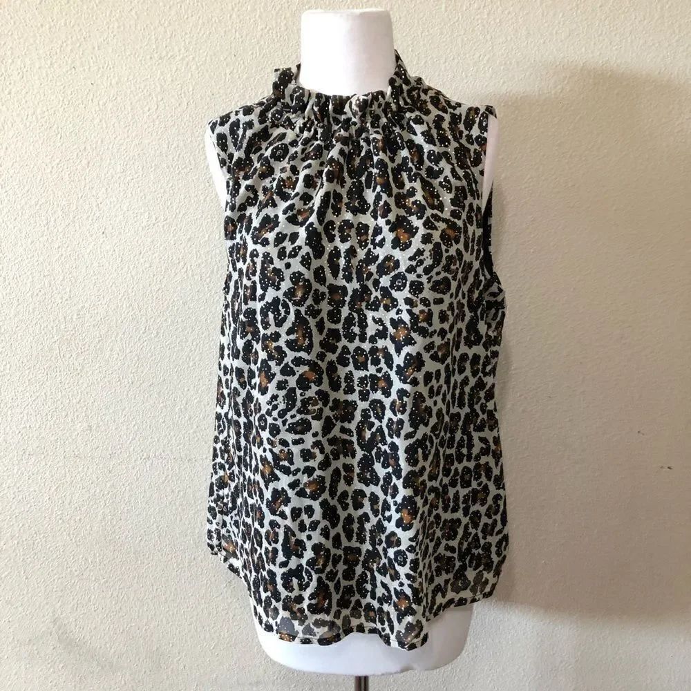 Gibson Look Cavallo Ruffle Neck Back Tie Tank
Size Petite Medium